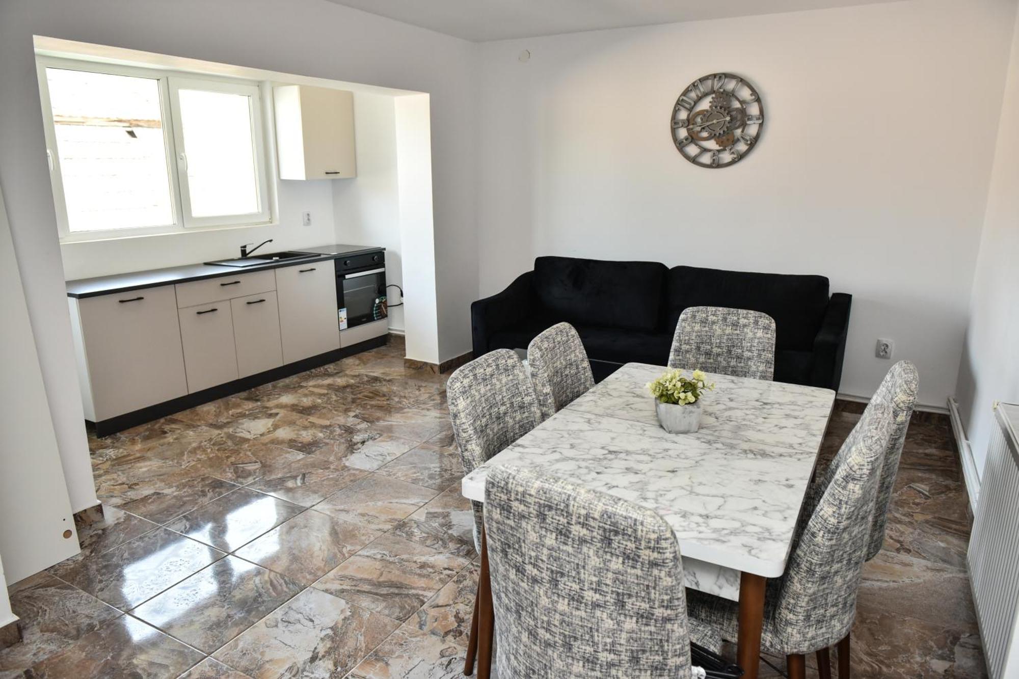 Apartament'S Moise ทูร์ดา ภายนอก รูปภาพ
